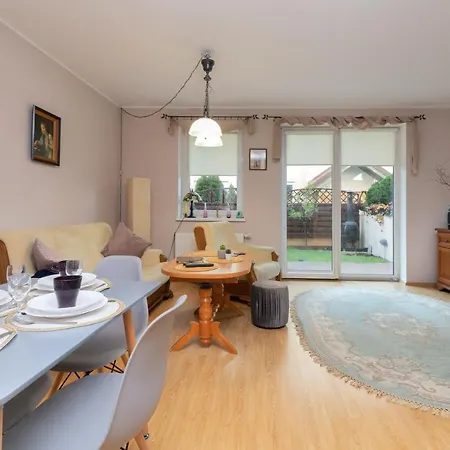 Family With Terrace By Renters