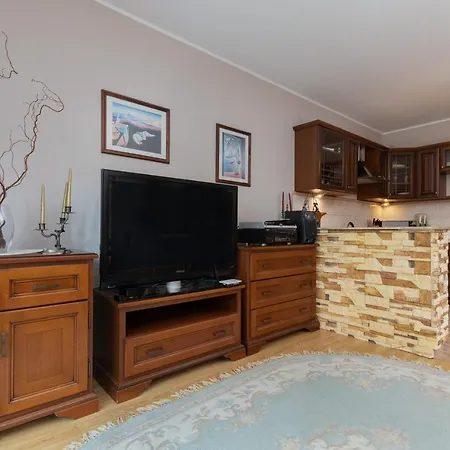 Family With Terrace By Renters Gdynia
